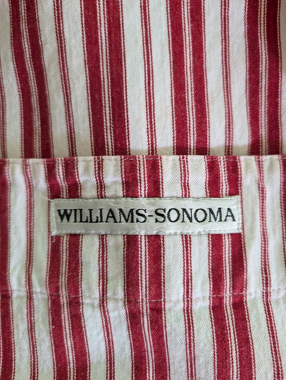 Williams Sonoma Classic Stripe Apron in red